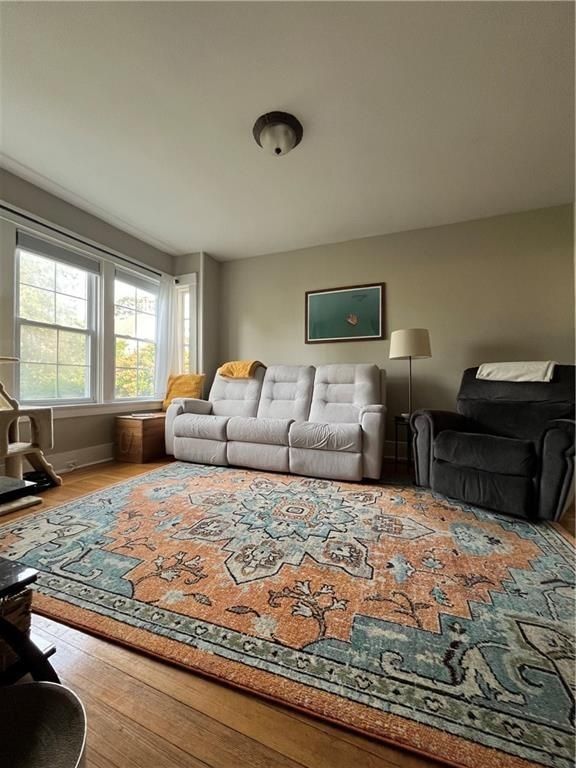 19 Pell St - Photo 3 of 25