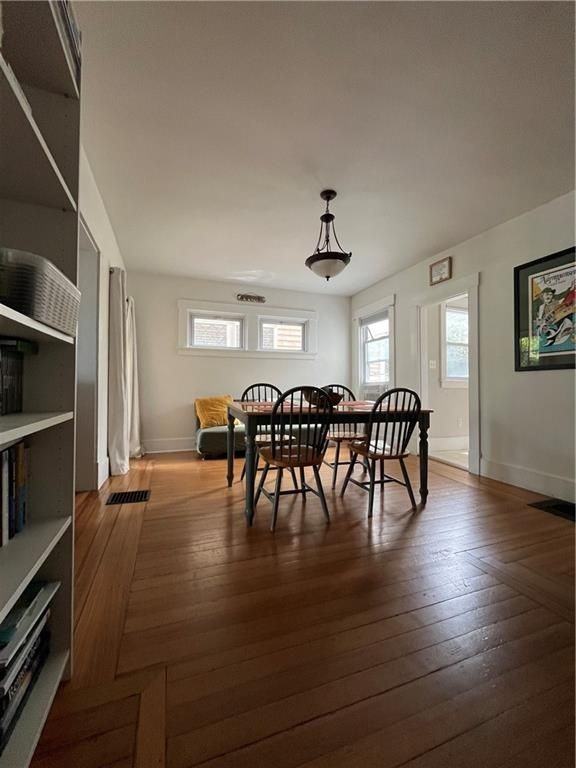 19 Pell St - Photo 4 of 25