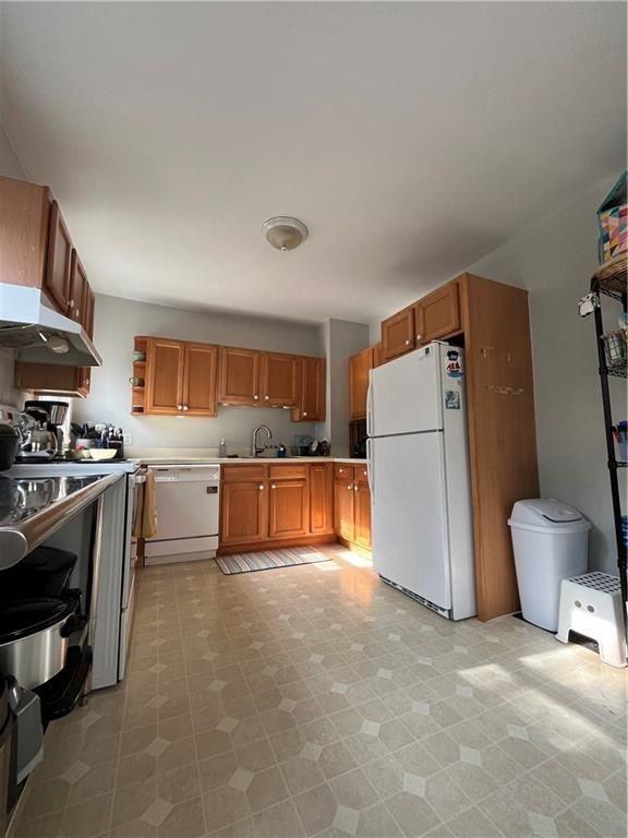 19 Pell St - Photo 6 of 25