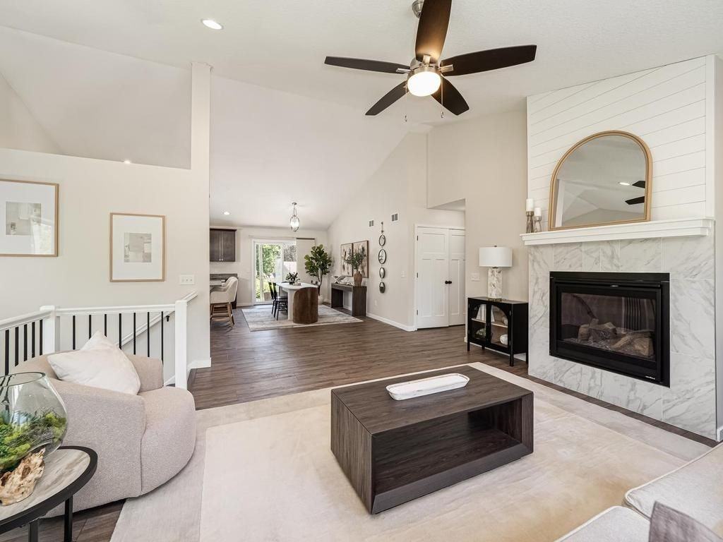 85 Maple Island Rd - Photo 2 of 13