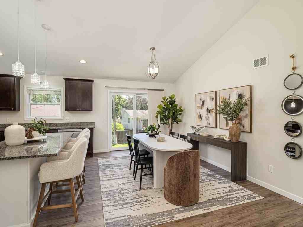 85 Maple Island Rd - Photo 3 of 13