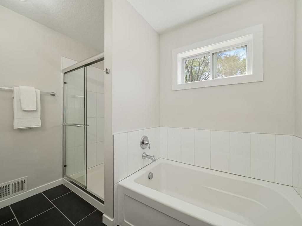 85 Maple Island Rd - Photo 6 of 13