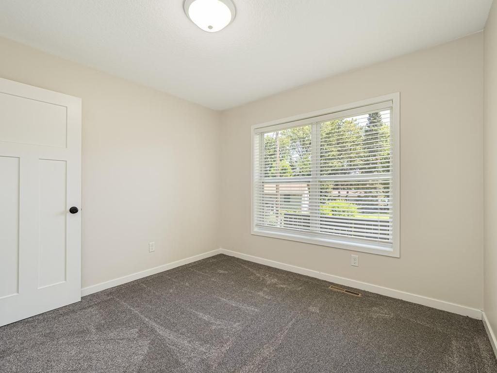 85 Maple Island Rd - Photo 7 of 13