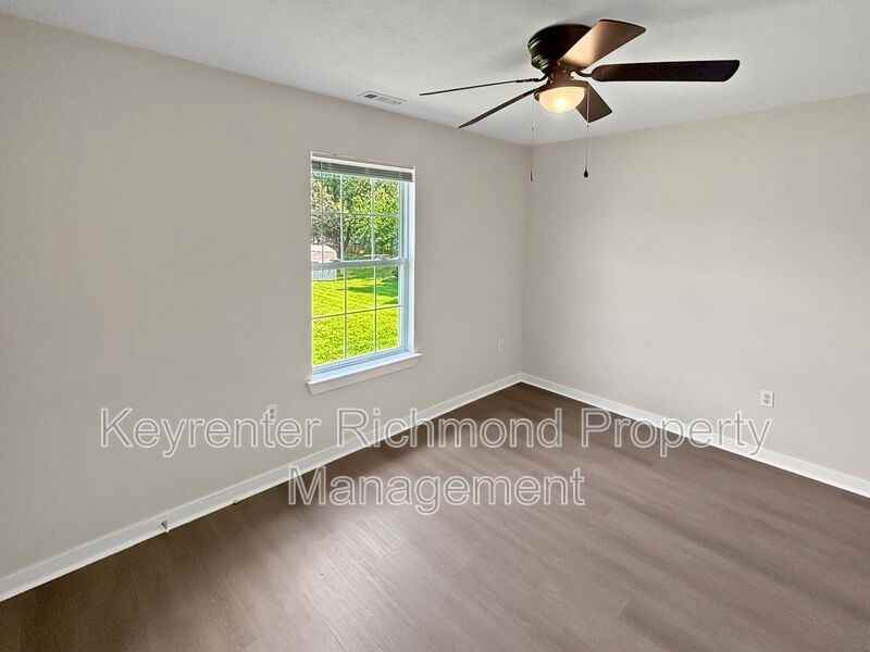 4717 Altair Rd - Photo 5 of 12