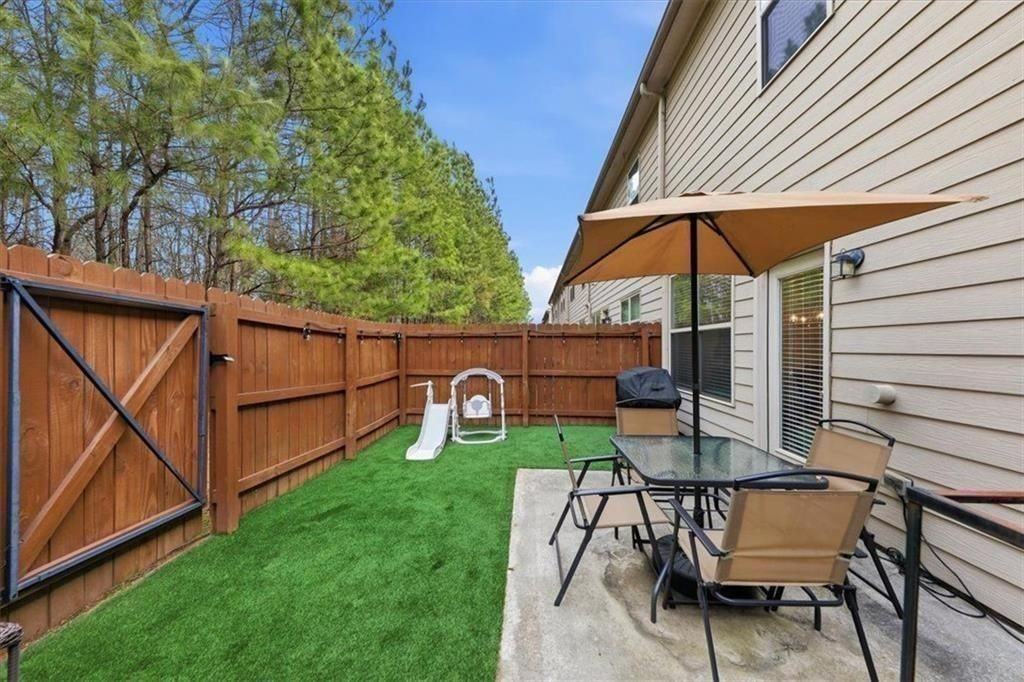 5527 Radford Loop - Photo 4 of 27