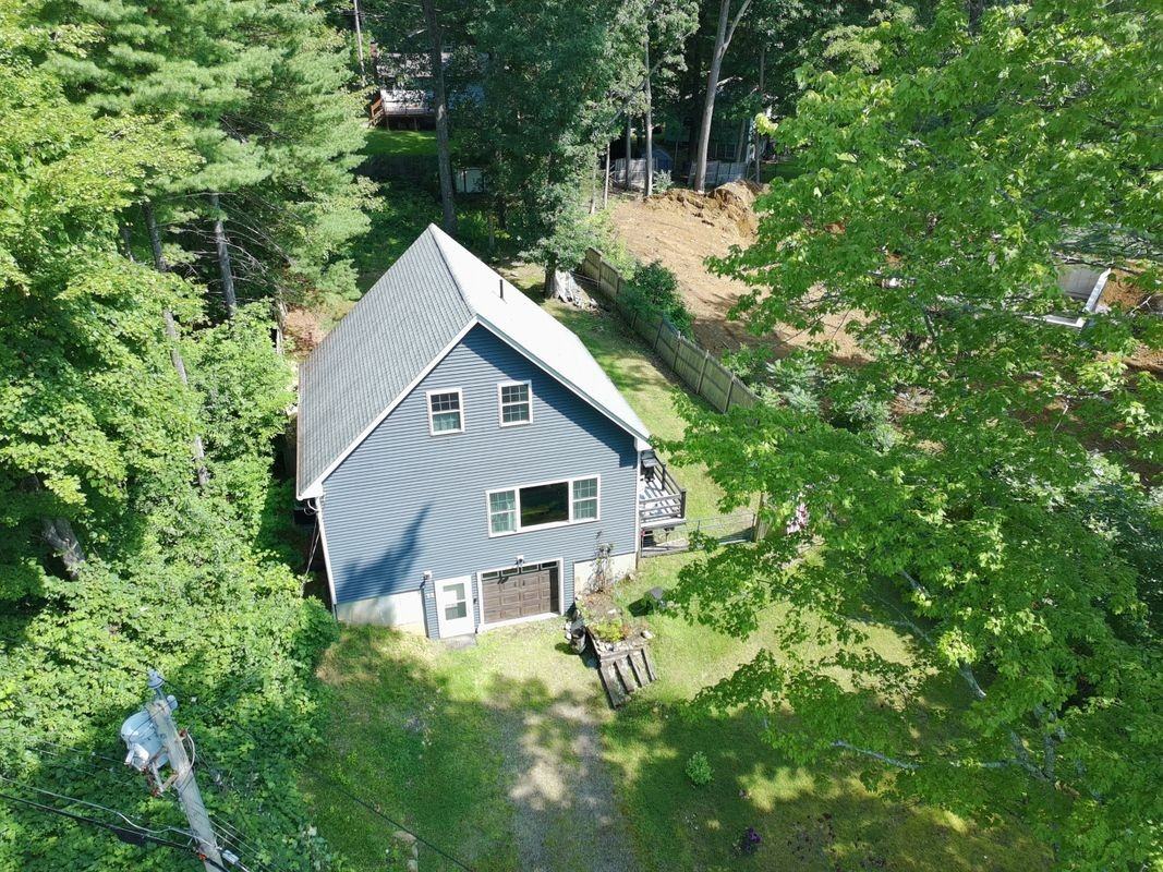 55 Circle Dr - Photo 2 of 25