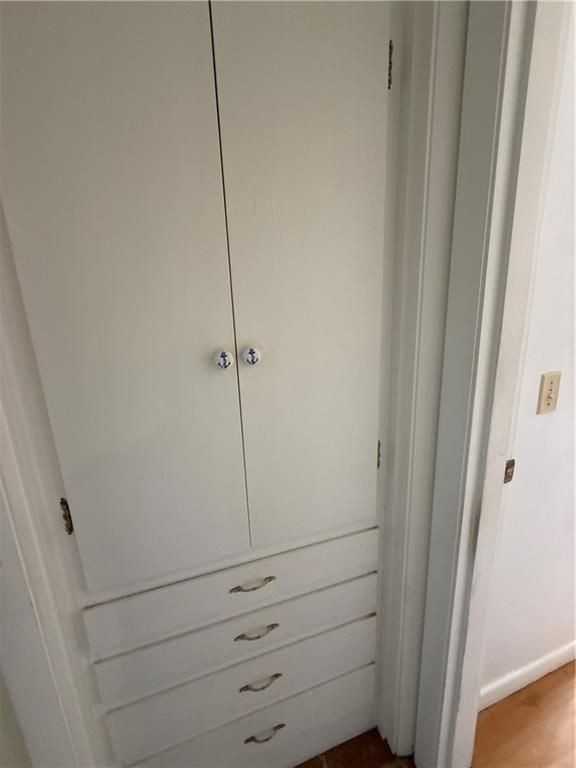 28 Lakeside Dr - Photo 7 of 13