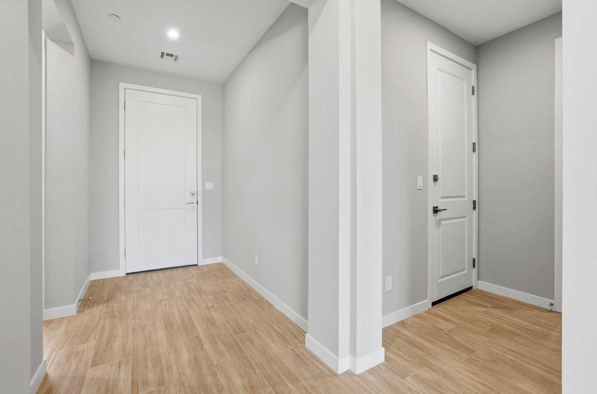 943 Cumberwood Ct - Photo 2 of 50