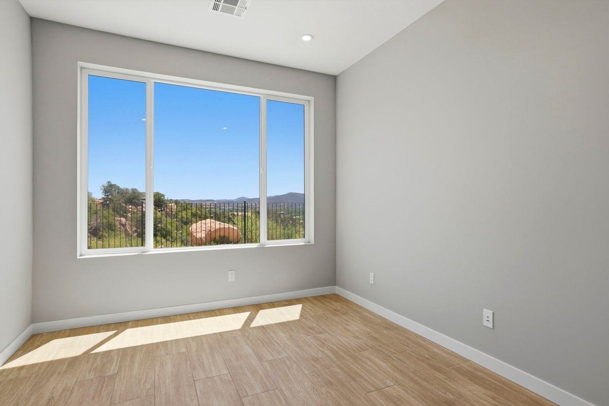 943 Cumberwood Ct - Photo 4 of 50
