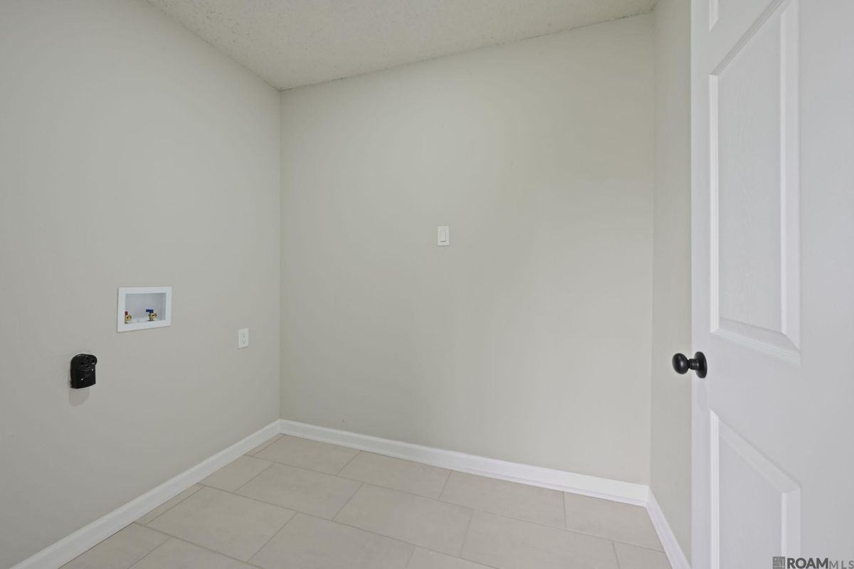 8724 Metairie Dr - Photo 6 of 16