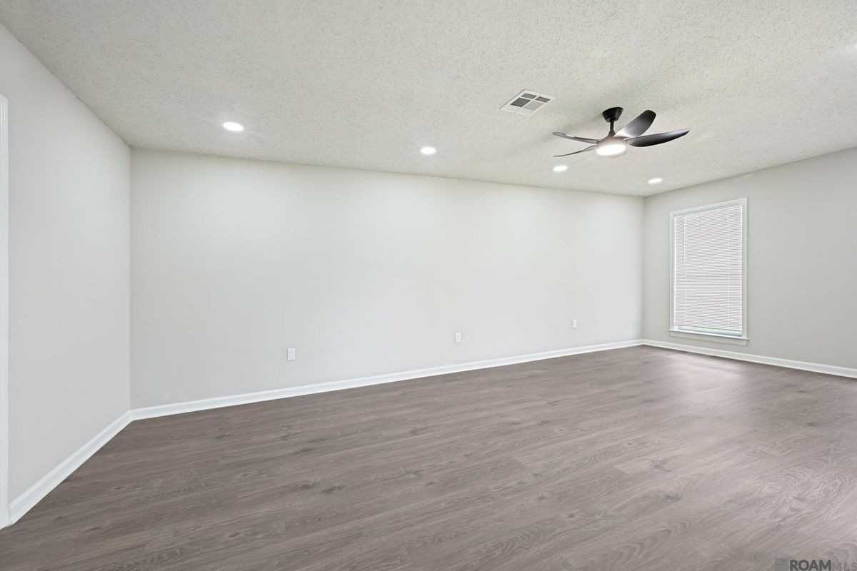 8724 Metairie Dr - Photo 7 of 16