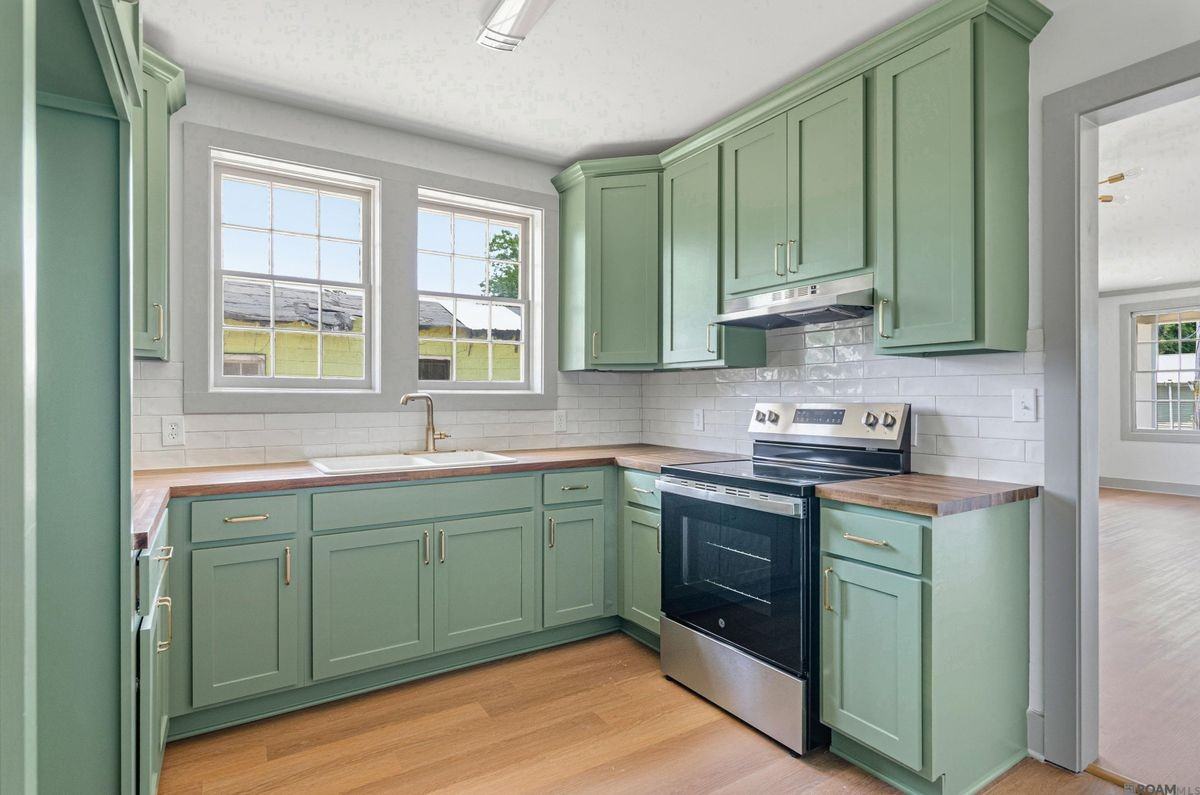 988 Terrace Ave - Photo 4 of 14