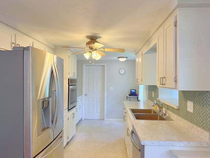 5239 Eagle Dr - Photo 5 of 43
