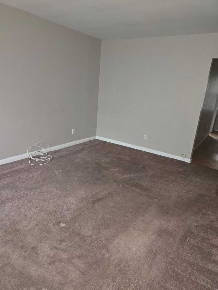 3 Olmstead St - Photo 7 of 9