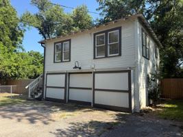 featured image of 606 W Dobbs St