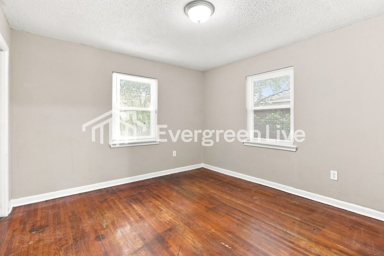 1700 S Jackson St - Photo 7 of 15