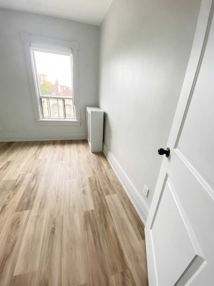 45 Clinton St #2 - Photo 6 of 15