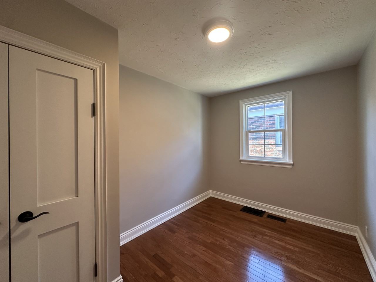 190 Highland Ave - Photo 7 of 18