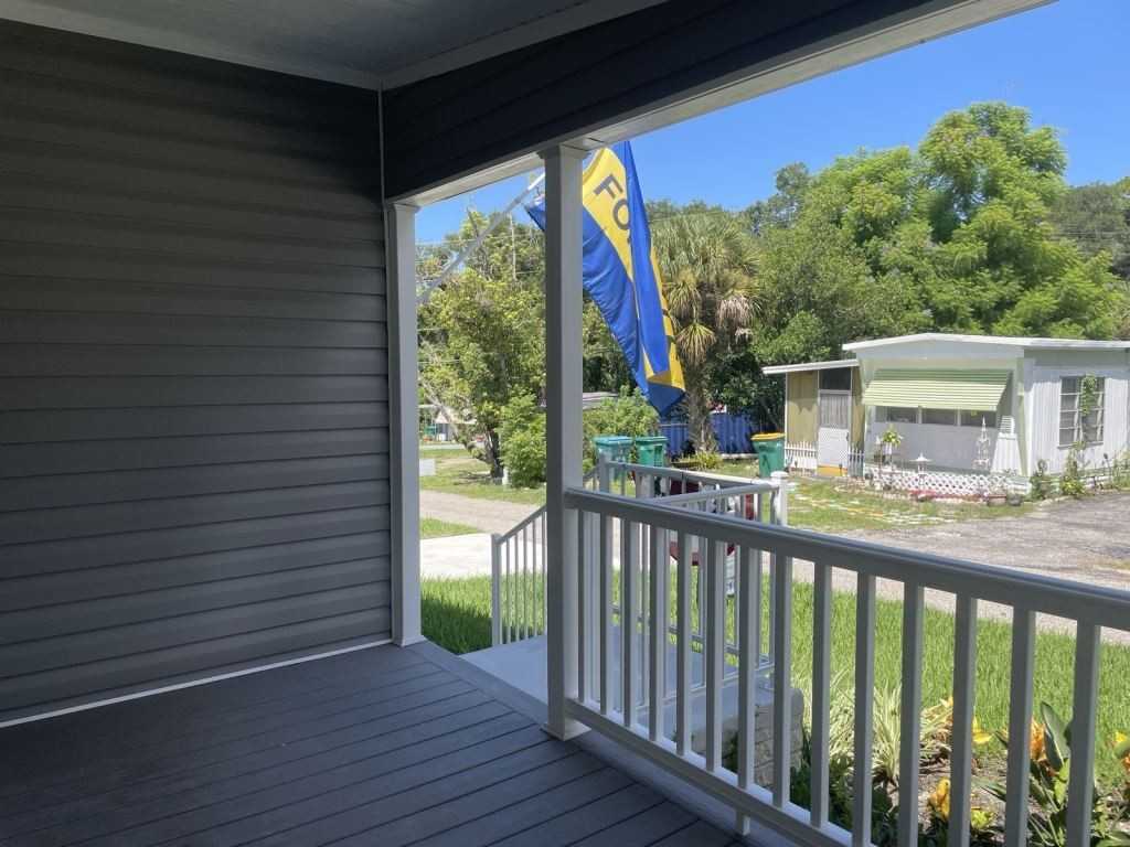 90 Barry Ct - Photo 4 of 26