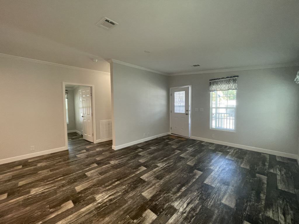 90 Barry Ct - Photo 6 of 26