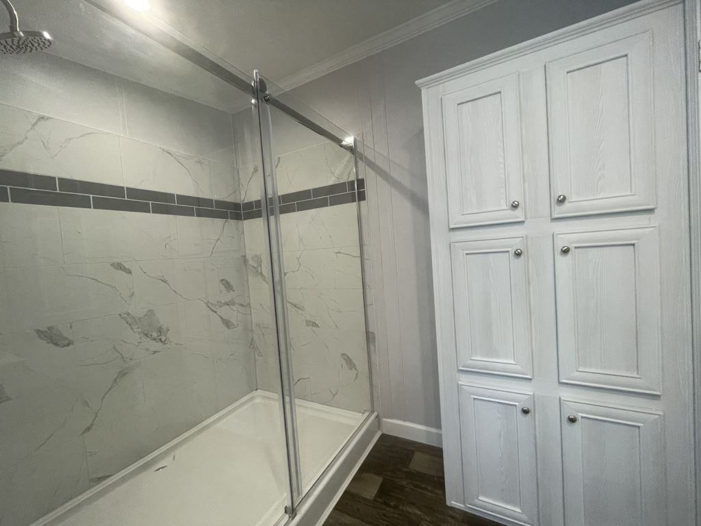 93 Lisa Dr - Photo 5 of 26
