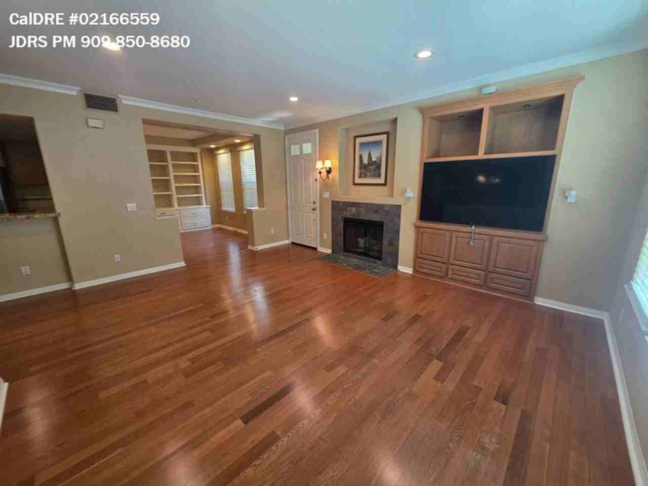 121 Roadrunner - Photo 7 of 21