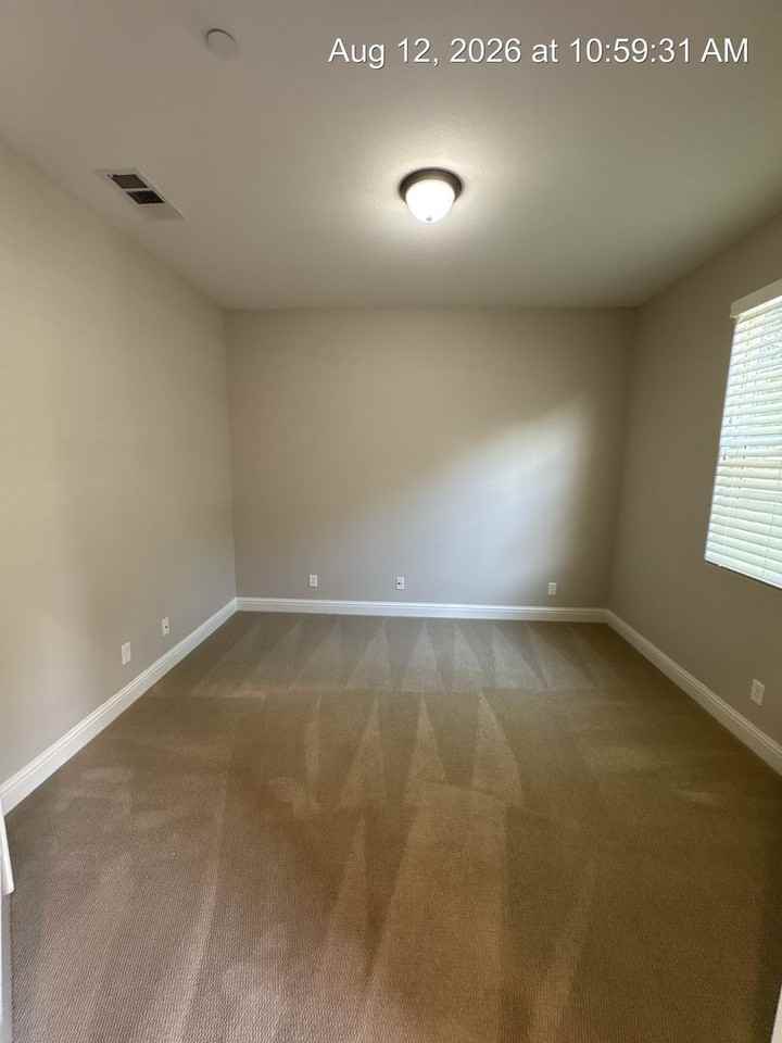 3923 W Jerome Ave - Photo 2 of 26