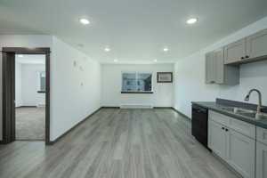 featured image of 1910 Cruiser Ln