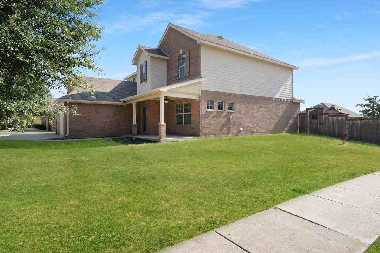 317 Sheridan Rd - Photo 4 of 50