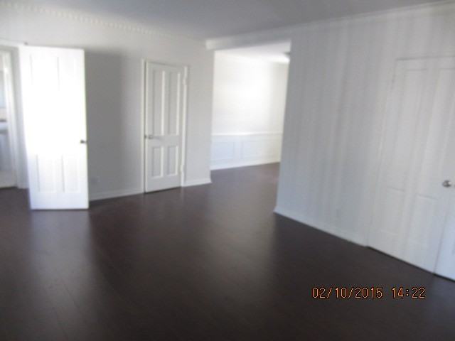 1305 N Laurel Ave #209 - Photo 7 of 8