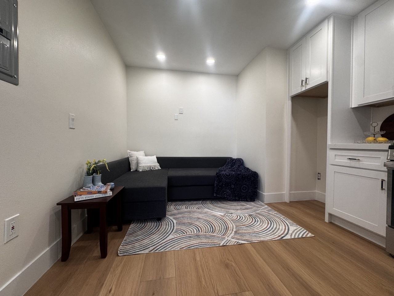 844 E Walnut Ave #B - Photo 5 of 12