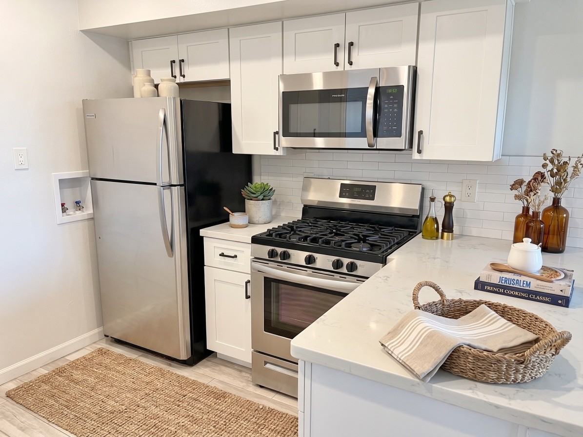 3008 N 39th St #1 - Photo 5 of 25