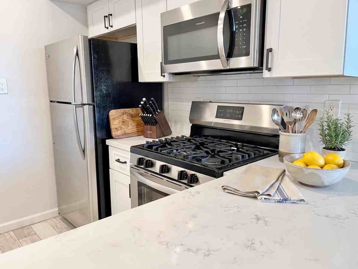 3008 N 39th St #1 - Photo 7 of 25