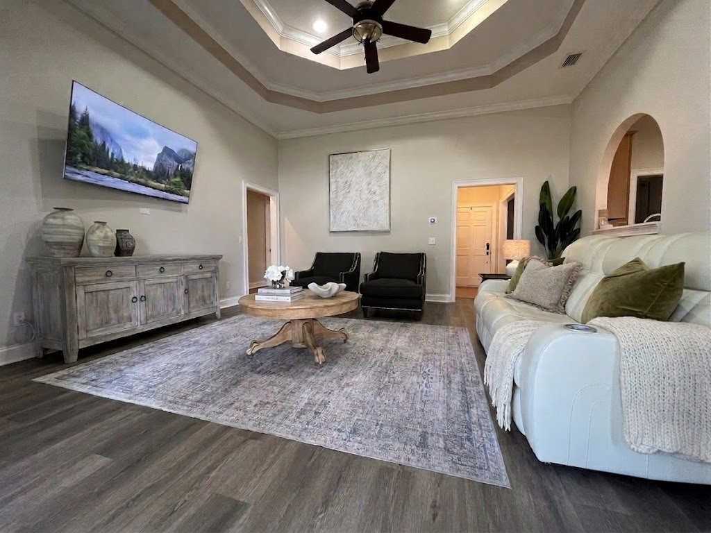 276 Wellington Pl #NA - Photo 2 of 15