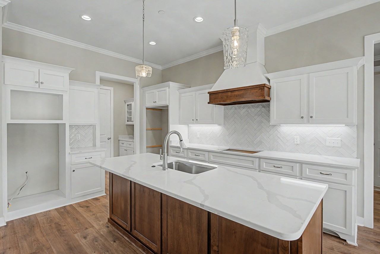 4677 Taylor Trl #NA - Photo 5 of 22