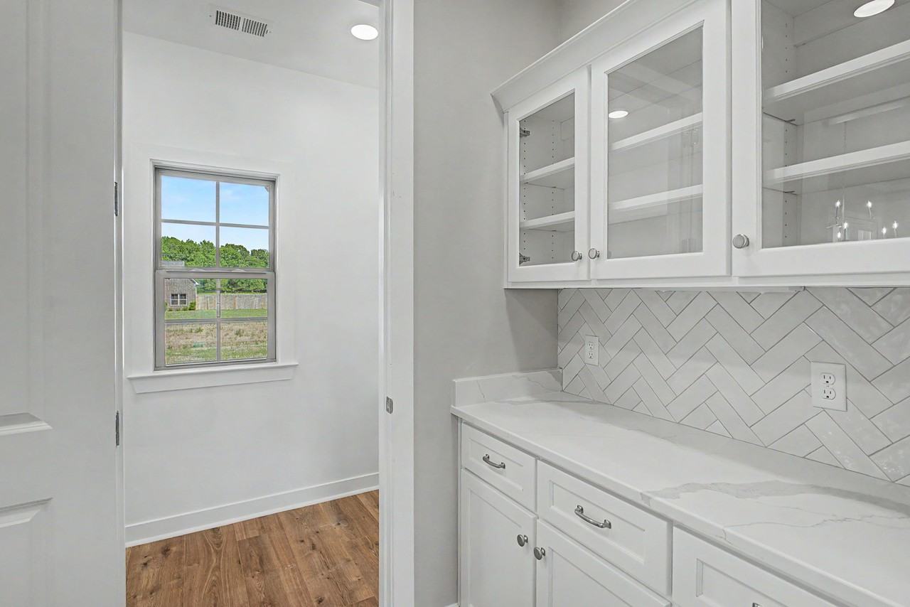 4677 Taylor Trl #NA - Photo 6 of 22