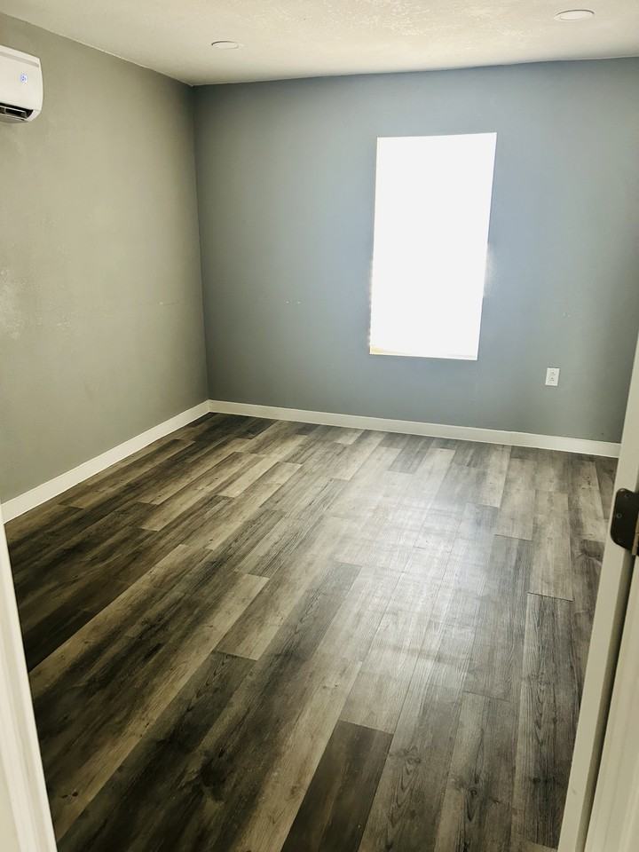 112 E Jefferson St #NA - Photo 7 of 17
