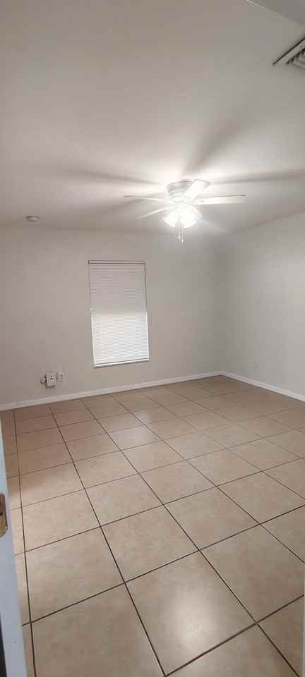 1624 Kismet Pkwy E #NA - Photo 5 of 14