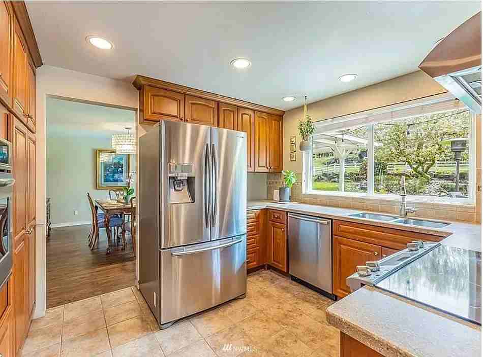 233 Sw 189th Pl #NA - Photo 7 of 38