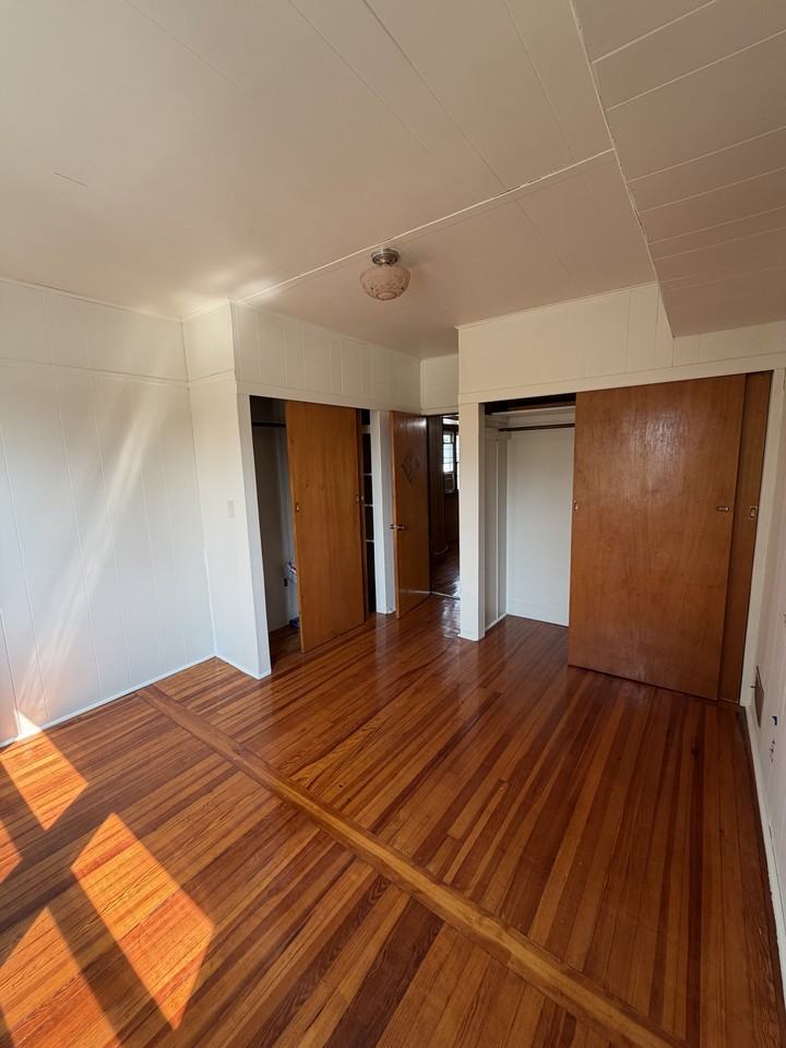 7547 22nd Ave - Photo 4 of 11