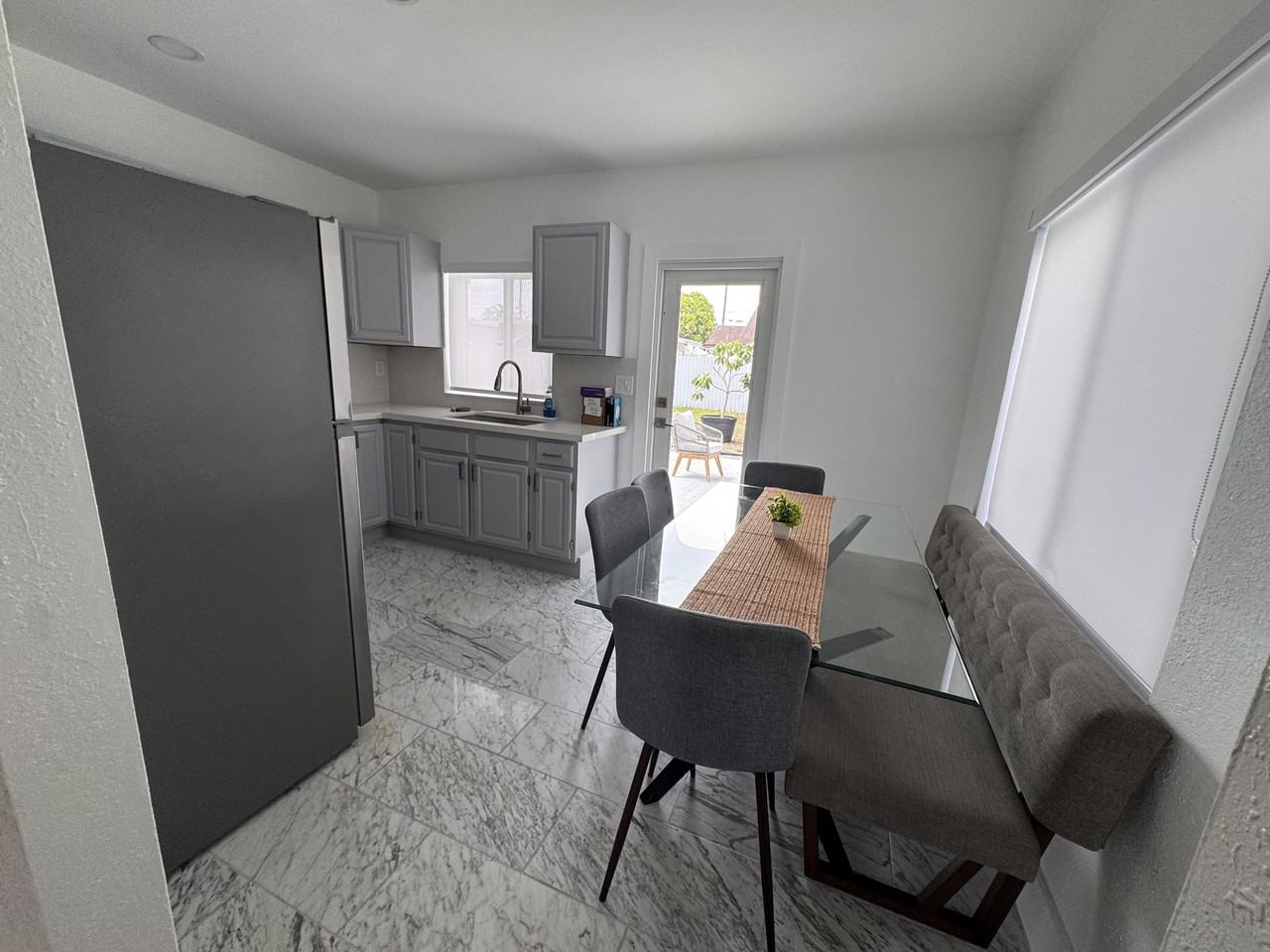 2416 Nw 88th St #NA - Photo 5 of 19