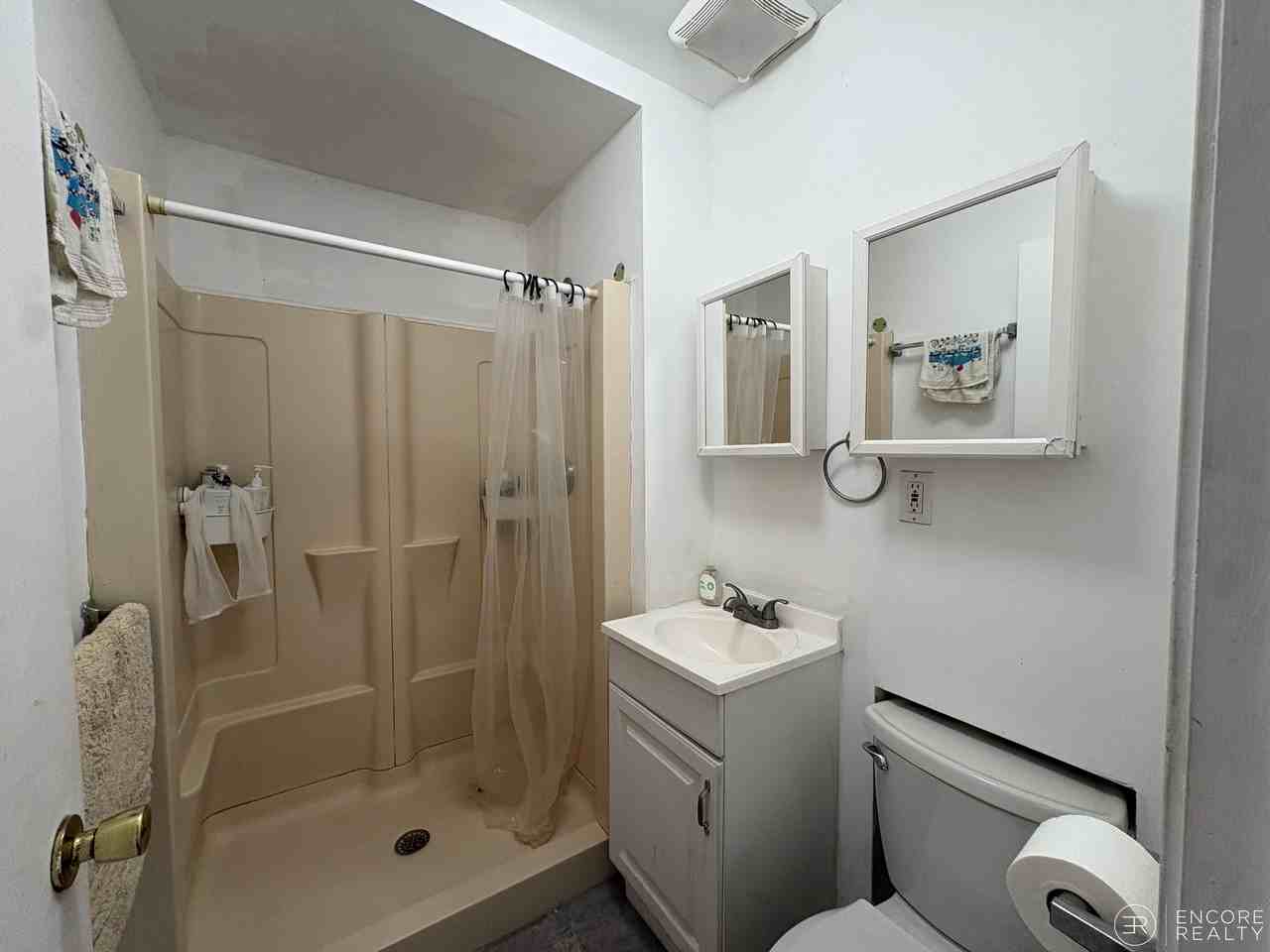 39 Strathmore Rd #2 - Photo 3 of 12