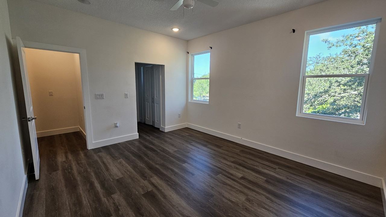 3609 N 53rd St #1 - Photo 6 of 16