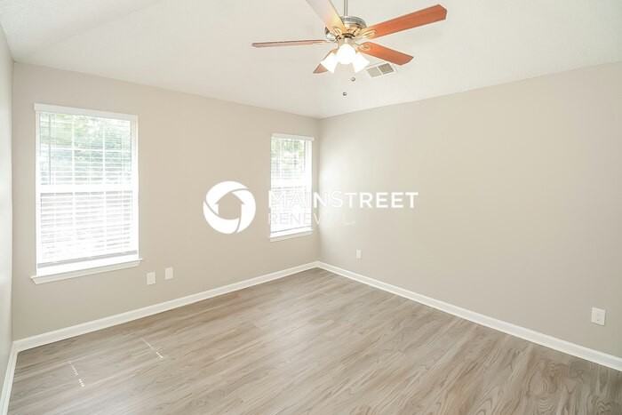 210 Teak Ln - Photo 2 of 23