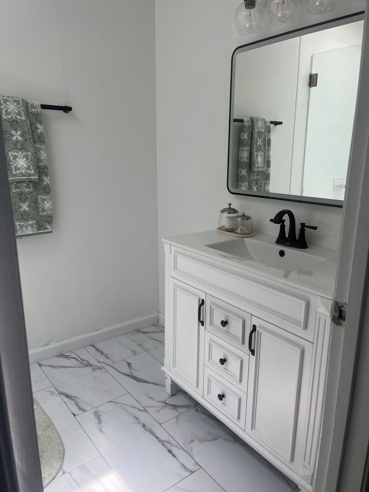 614 Mckenzie Ave - Photo 3 of 15