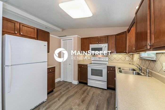 2203 Ne 15th Ter - Photo 6 of 16