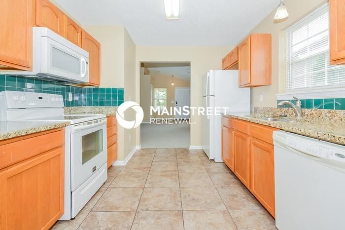 5620 Sweet River Dr - Photo 5 of 16