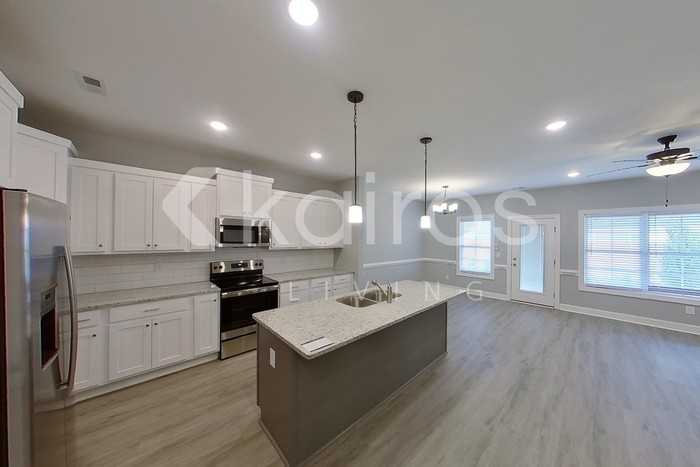 3705 Oak Leaf Way #E - Photo 6 of 25