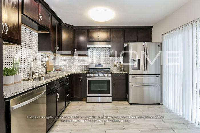 5358 Regal Oak Cir - Photo 3 of 21