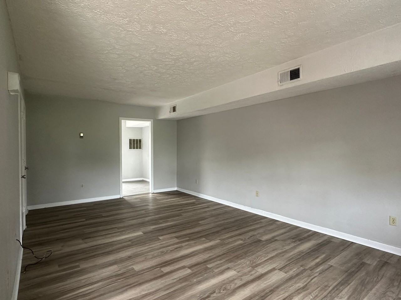 1041 Kendrick Creek Rd - Photo 3 of 15